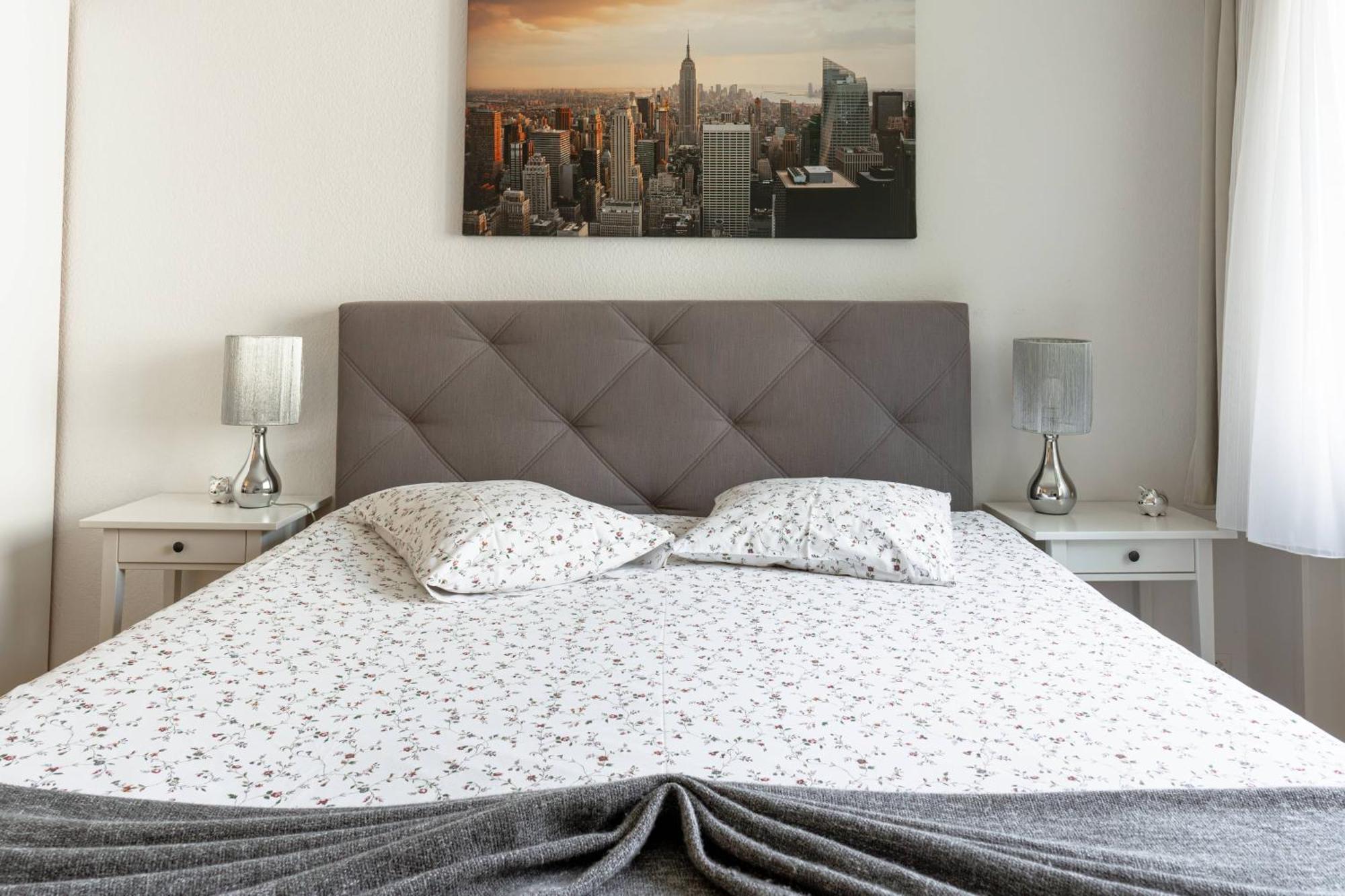 Modern Apartments In The Heart Of Losanna Esterno foto